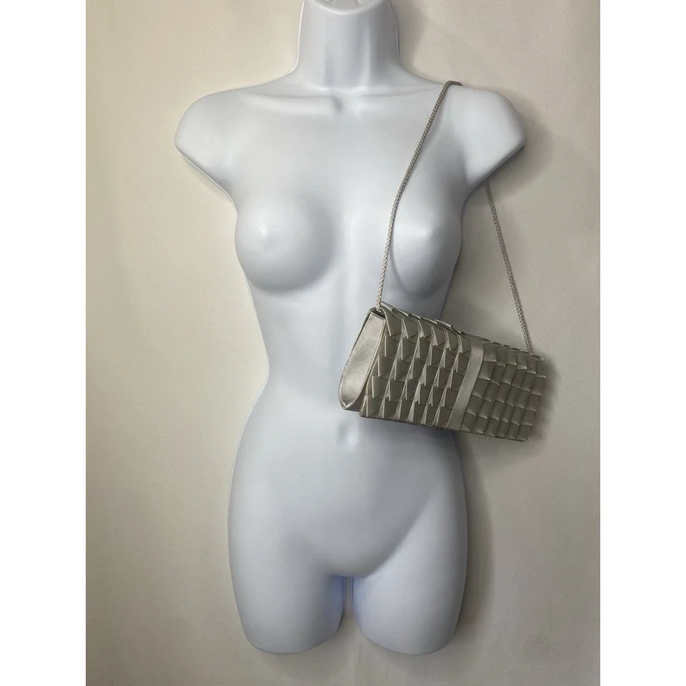 Jessica McClintock Elegant Silver Satin Evening Clutch‎ Event Wedding Guest Gala